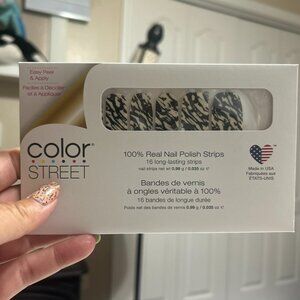 New and sealed Color Street Untamed